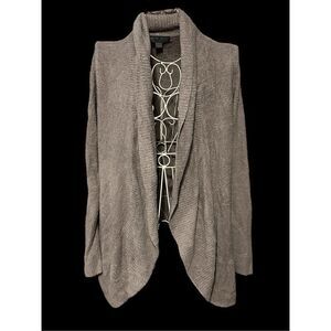 Beautiful Barefoot Dreams Cardigan Cozy Chic Lite gray Soft size medium Great Co